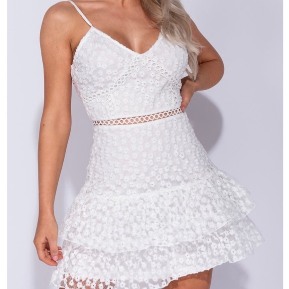 White floral lace crochet trim dress - Picture 3 of 8
